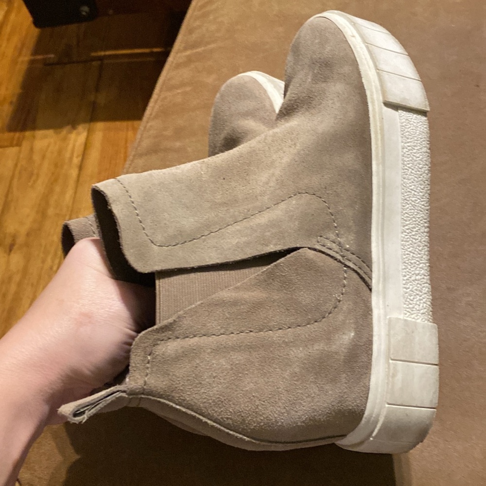 Dolce Vita Tan Suede Ankle Booties